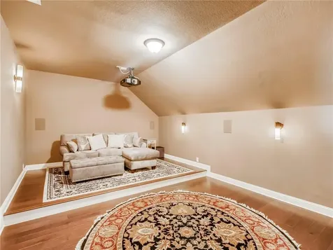 215 Woodlands Court Lakeway TX 78738