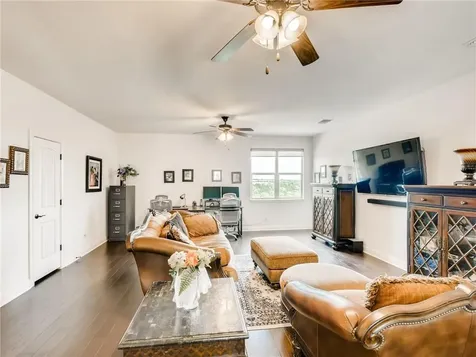 215 Woodlands Court Lakeway TX 78738