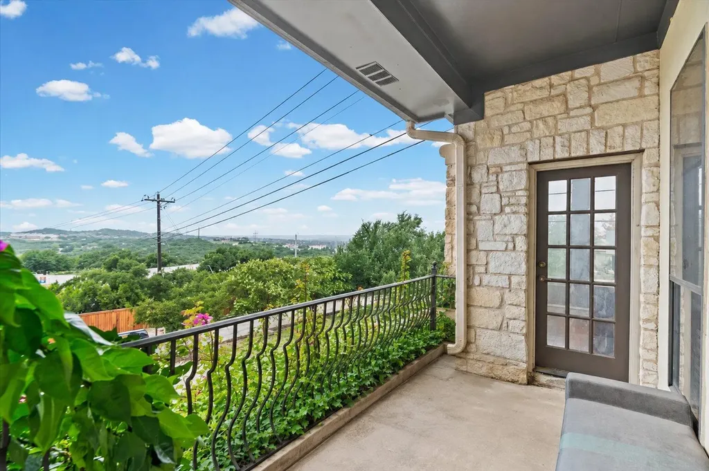 5138 Mansfield View Court Austin TX 78732