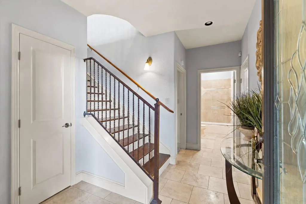 5138 Mansfield View Court Austin TX 78732