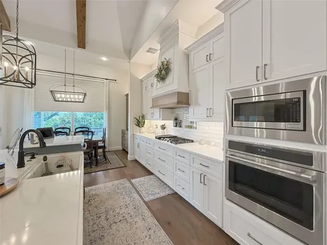 631 Angelica Vista Canyon Lake TX 78133