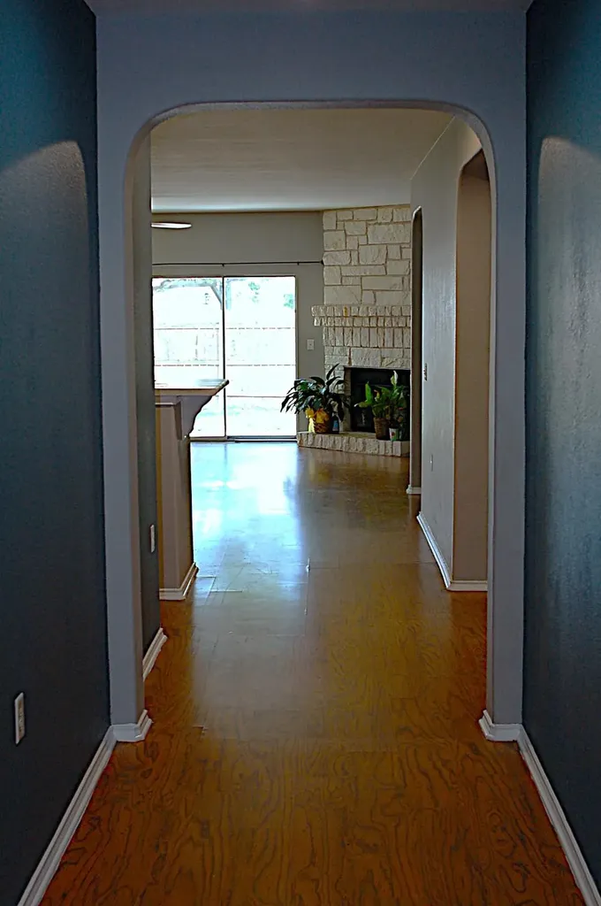 6413 Baythorne Drive Austin TX 78747