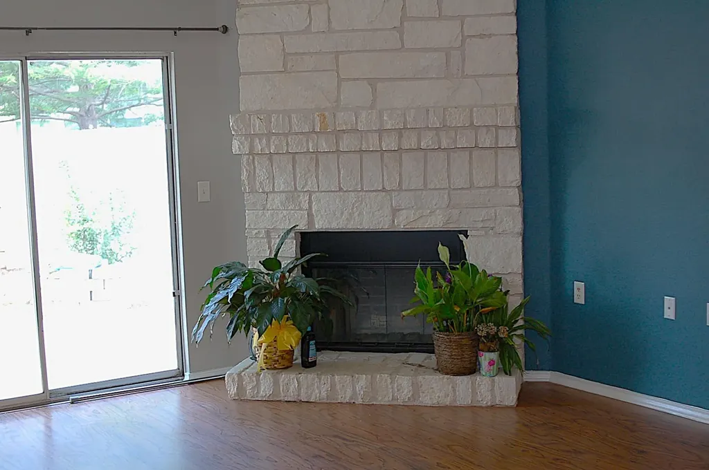 6413 Baythorne Drive Austin TX 78747