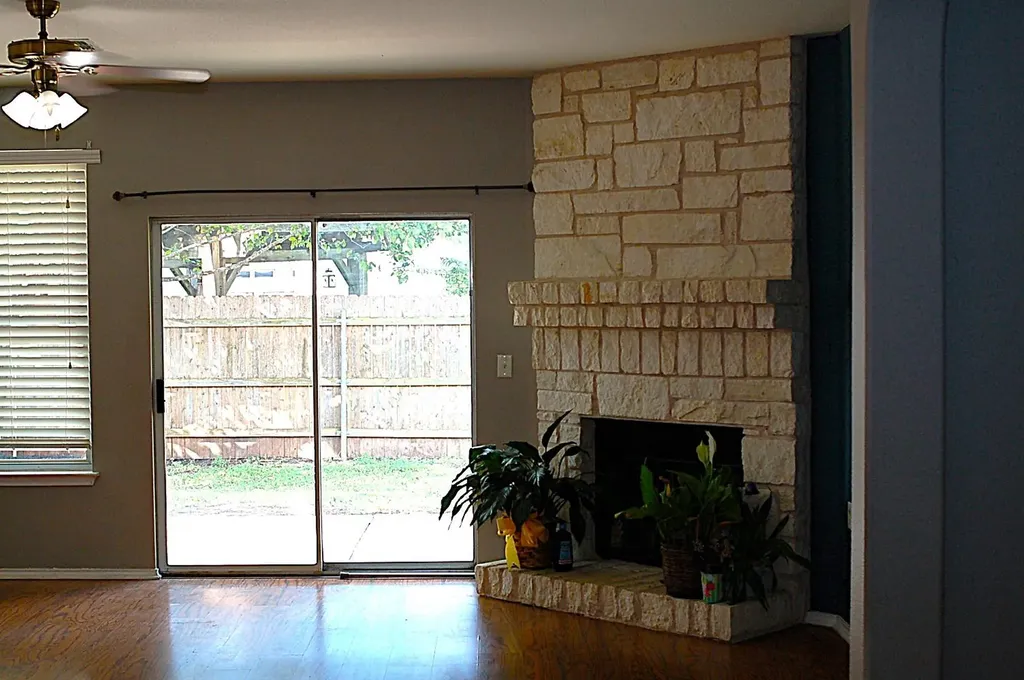 6413 Baythorne Drive Austin TX 78747