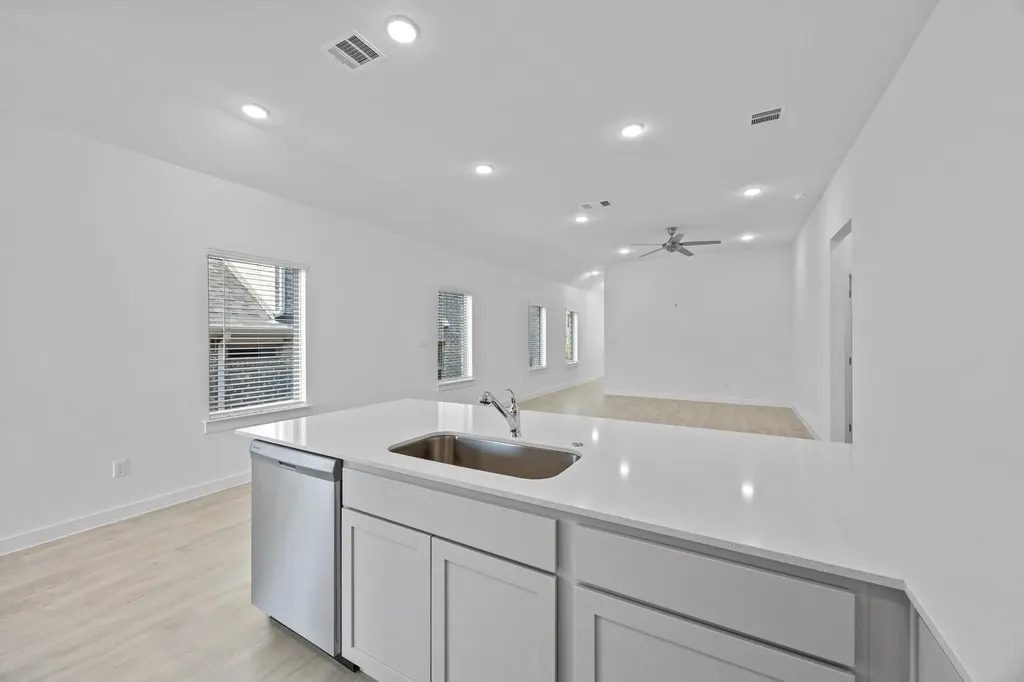 186 Hornet Street Elgin TX 78621