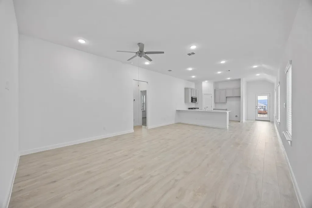 186 Hornet Street Elgin TX 78621