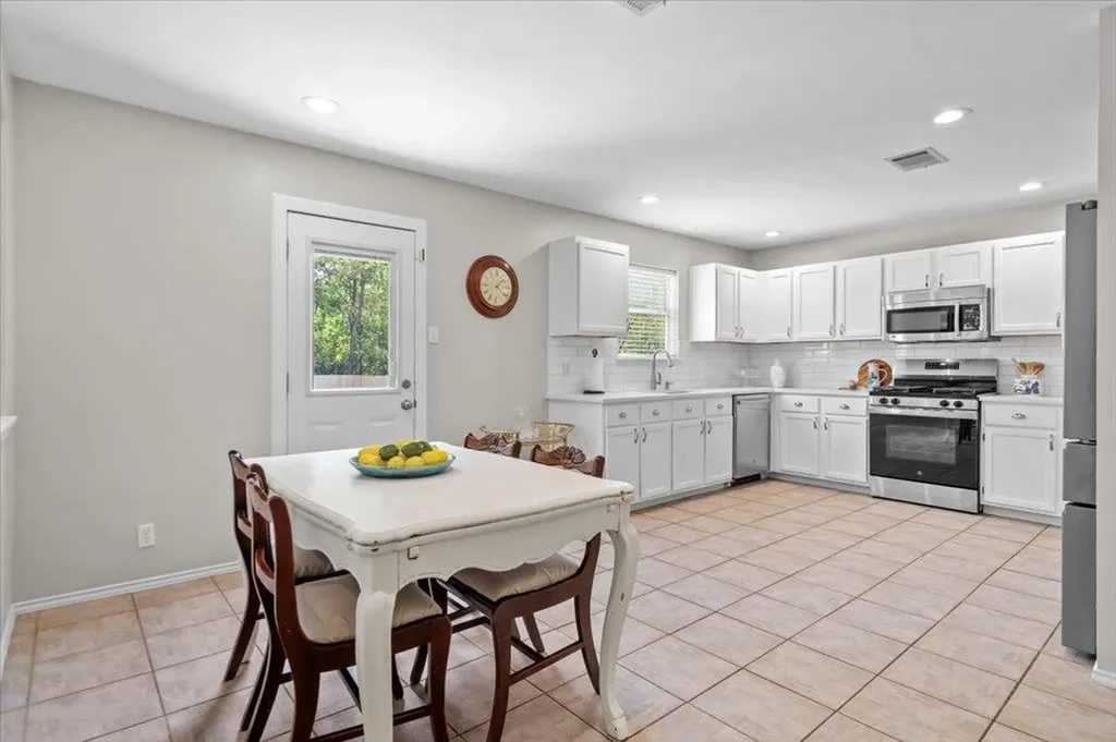 9021 Kimono Ridge Drive Austin TX 78748