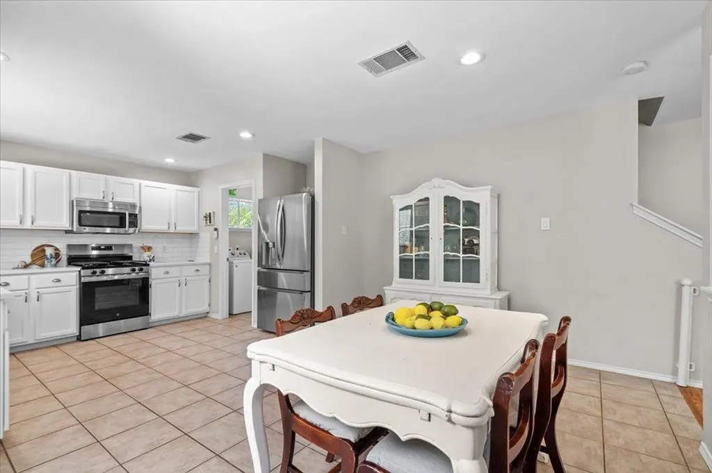 9021 Kimono Ridge Drive Austin TX 78748