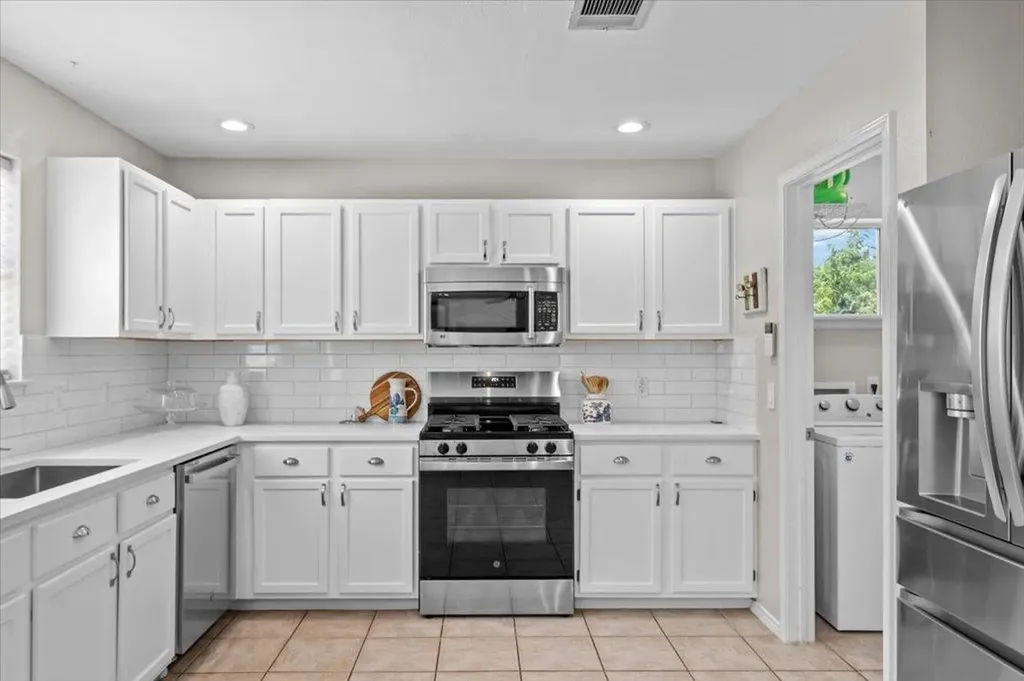 9021 Kimono Ridge Drive Austin TX 78748