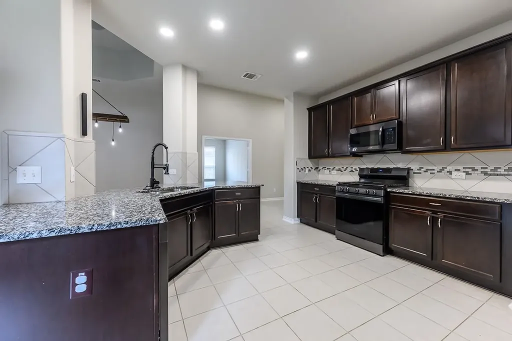 361 Vista Gardens Drive Buda TX 78610