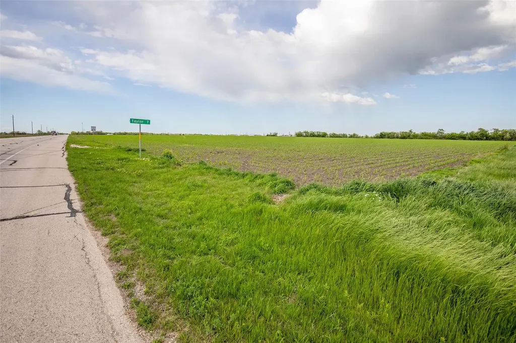Tbd Sh 95 Taylor TX 76574