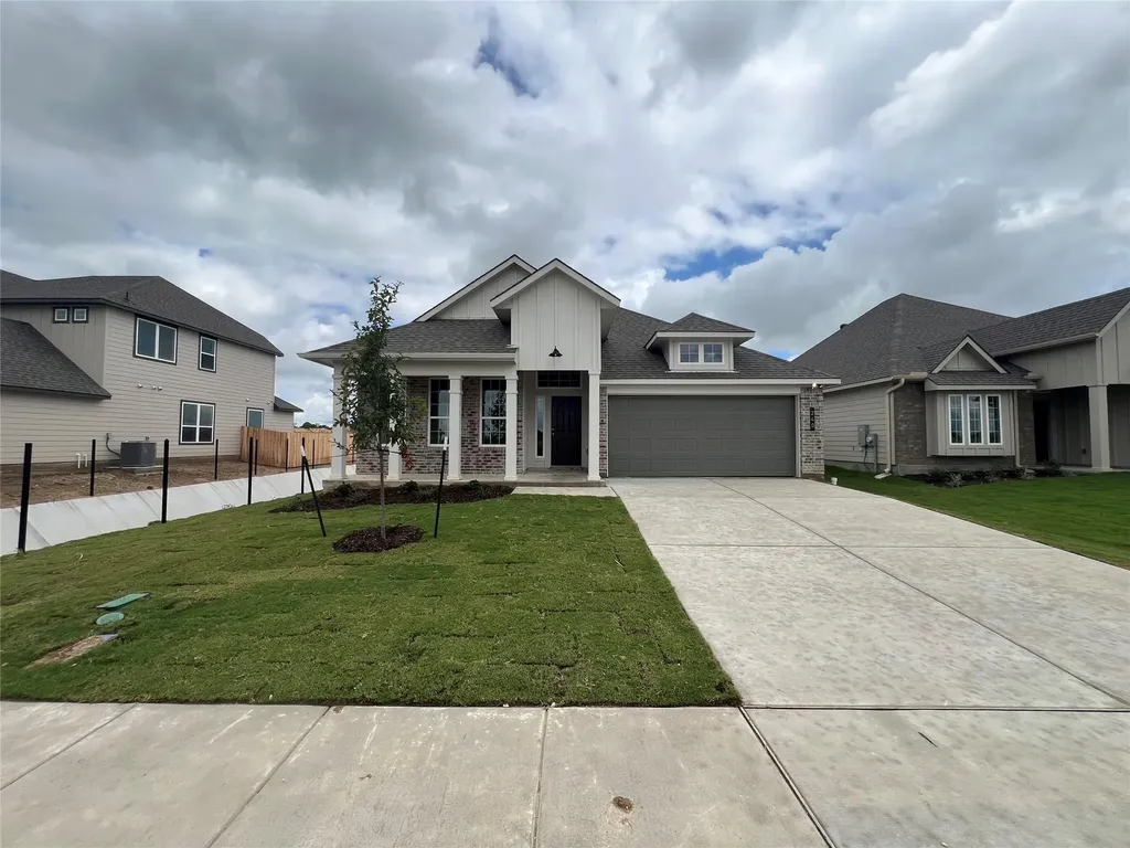 240 Gus Loop Georgetown TX 78626