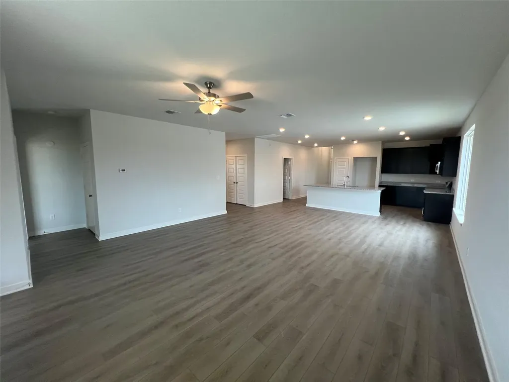 240 Gus Loop Georgetown TX 78626