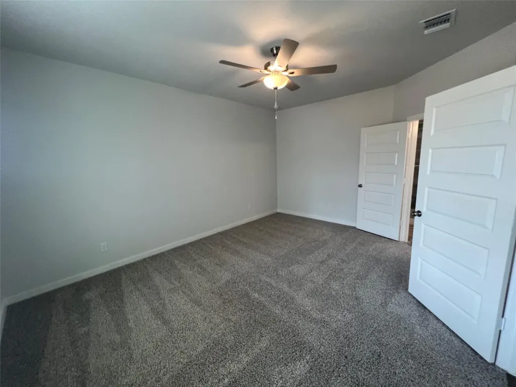 240 Gus Loop Georgetown TX 78626
