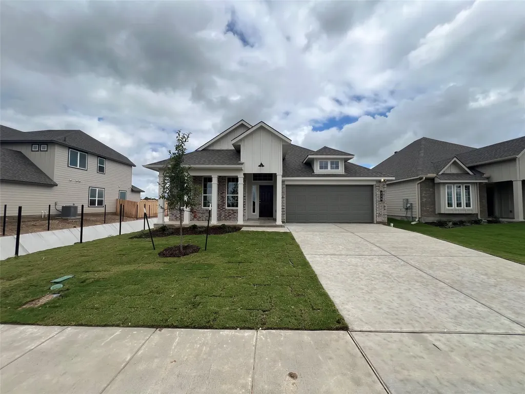 240 Gus Loop Georgetown TX 78626