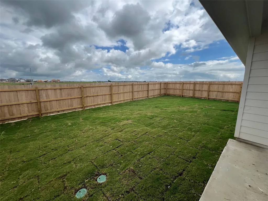 240 Gus Loop Georgetown TX 78626