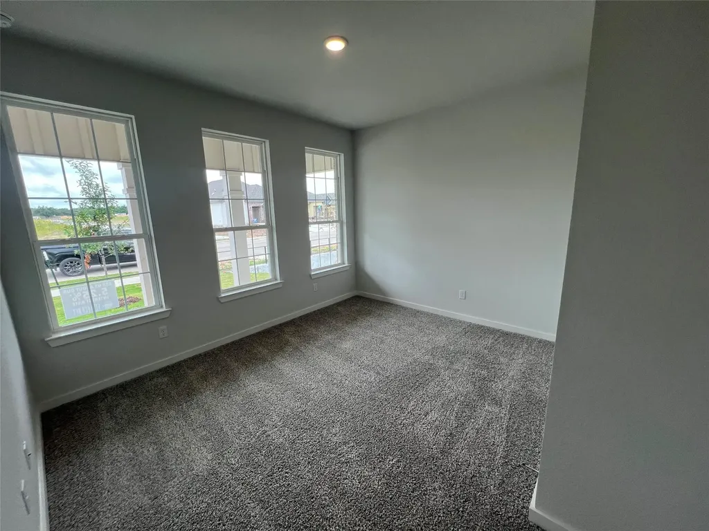240 Gus Loop Georgetown TX 78626