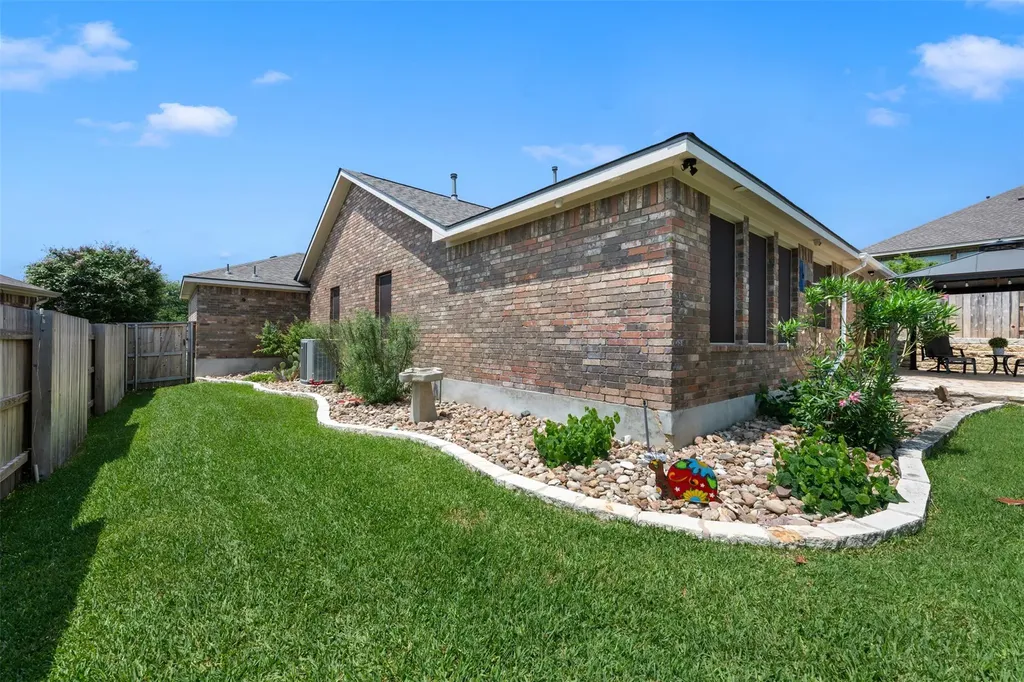 4196 Woodhaven Trail Round Rock TX 78665