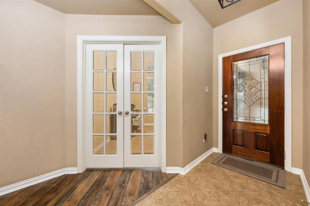 4196 Woodhaven Trail Round Rock TX 78665