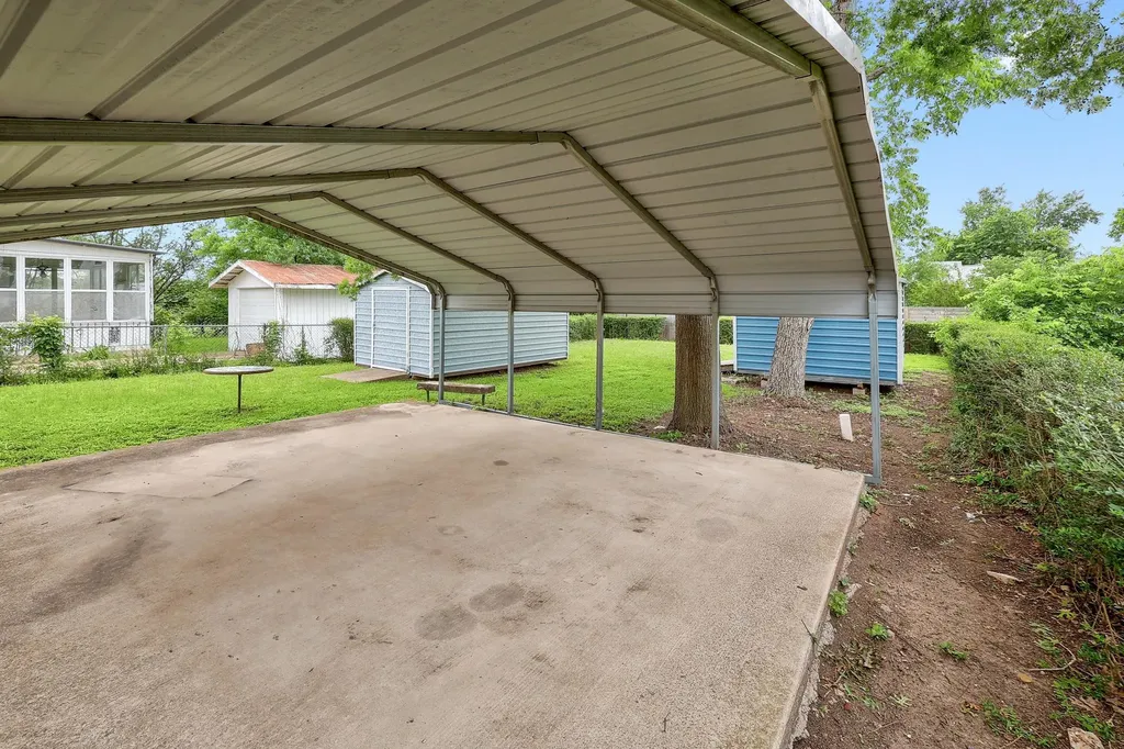 4701 Leslie Avenue Austin TX 78721
