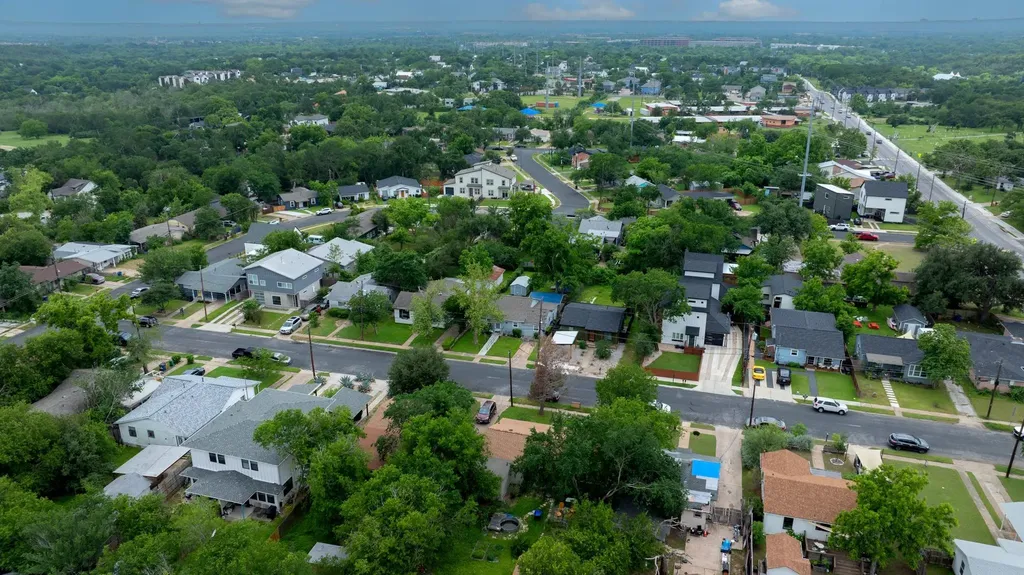 4701 Leslie Avenue Austin TX 78721