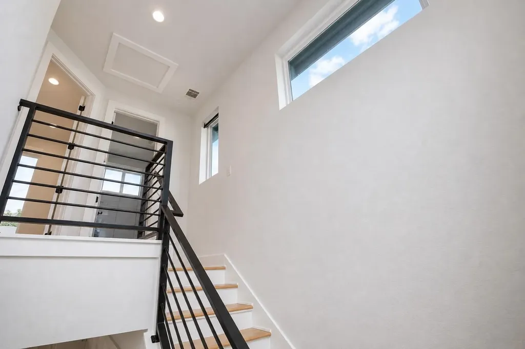 1123 Omega Avenue Austin TX 78721