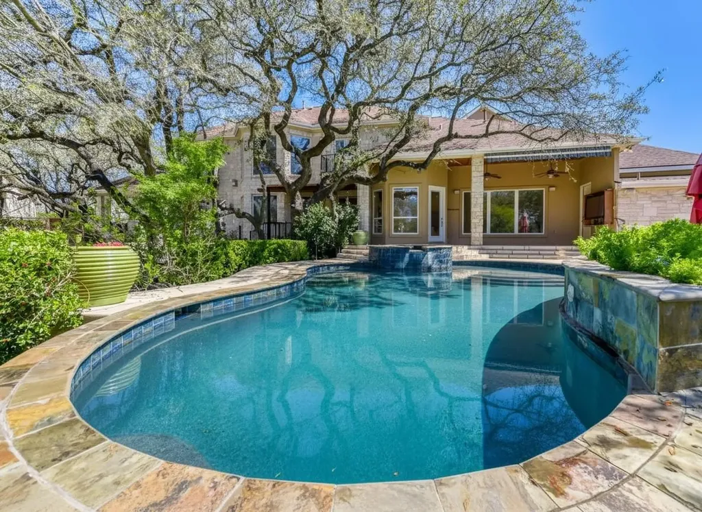 3704 Kenora Court Austin TX 78738