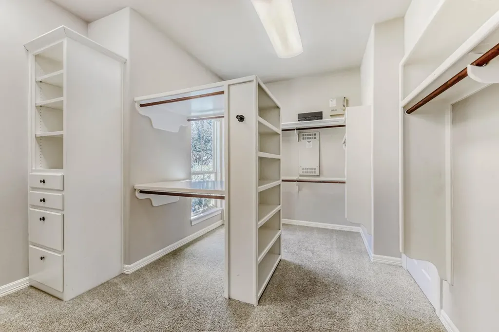3704 Kenora Court Austin TX 78738