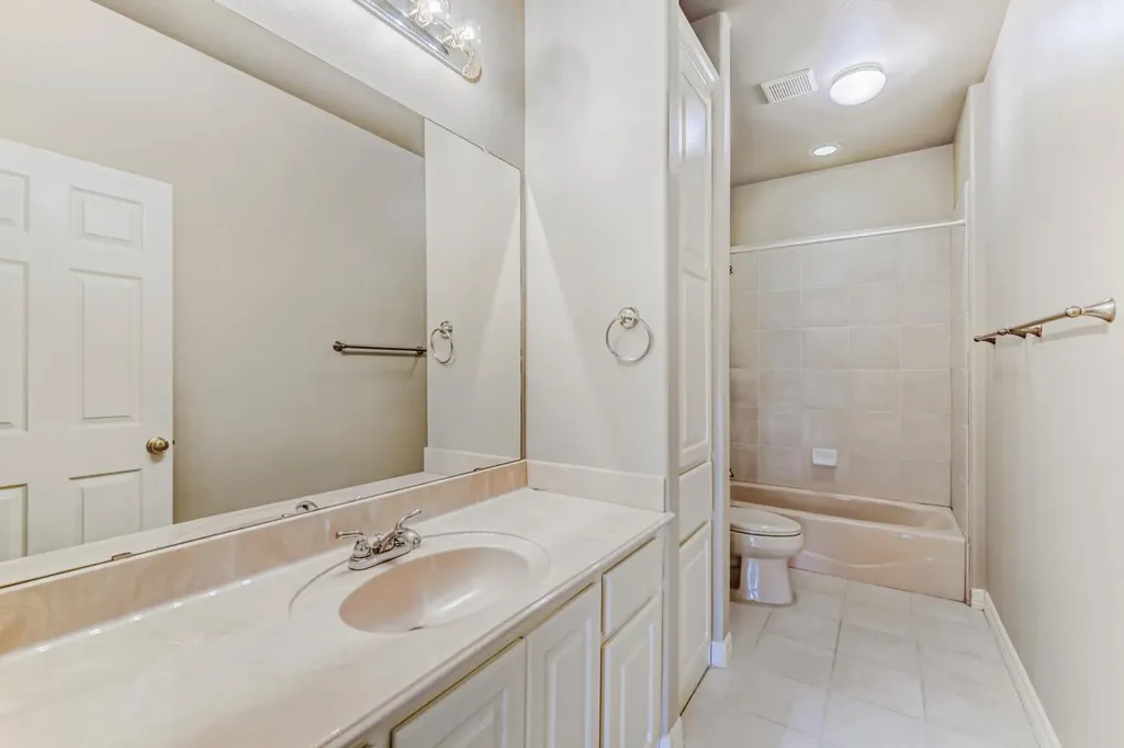 3704 Kenora Court Austin TX 78738