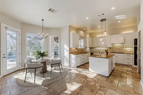 3704 Kenora Court Austin TX 78738