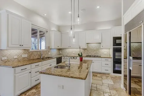 3704 Kenora Court Austin TX 78738