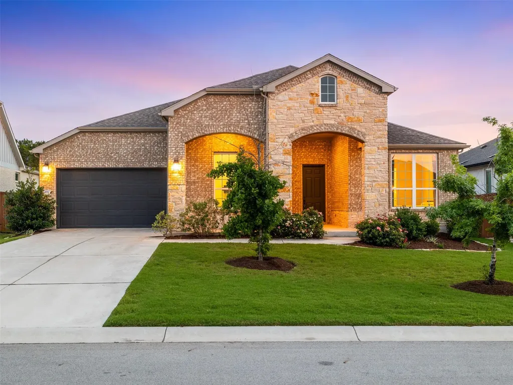 571 Climbing Rock Loop Dripping Springs TX 78620