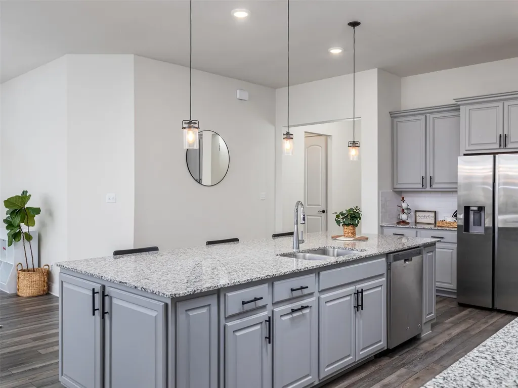 571 Climbing Rock Loop Dripping Springs TX 78620