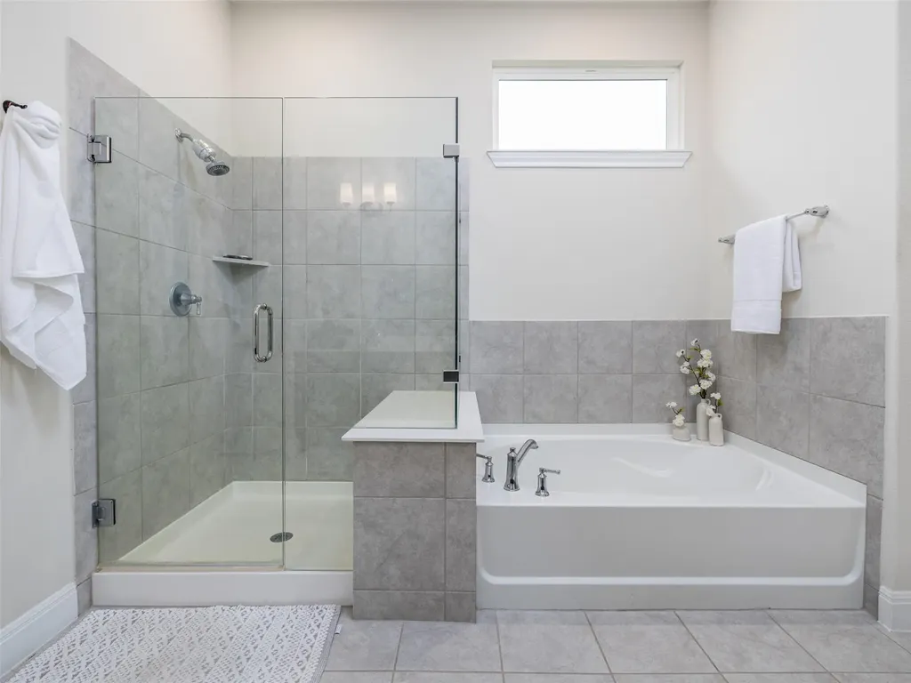 571 Climbing Rock Loop Dripping Springs TX 78620
