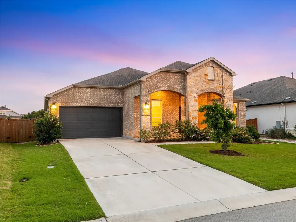 571 Climbing Rock Loop Dripping Springs TX 78620