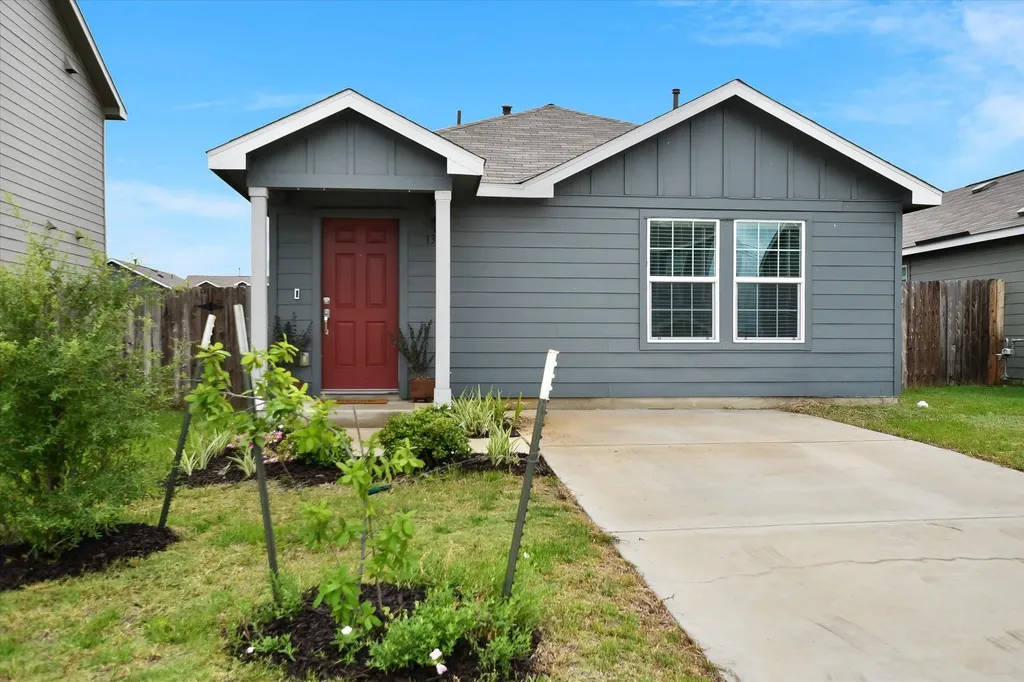 13616 Knights Branch Drive Elgin TX 78621