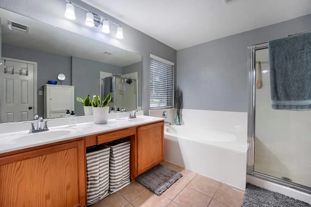 18701 Dry Pond Drive Pflugerville TX 78660