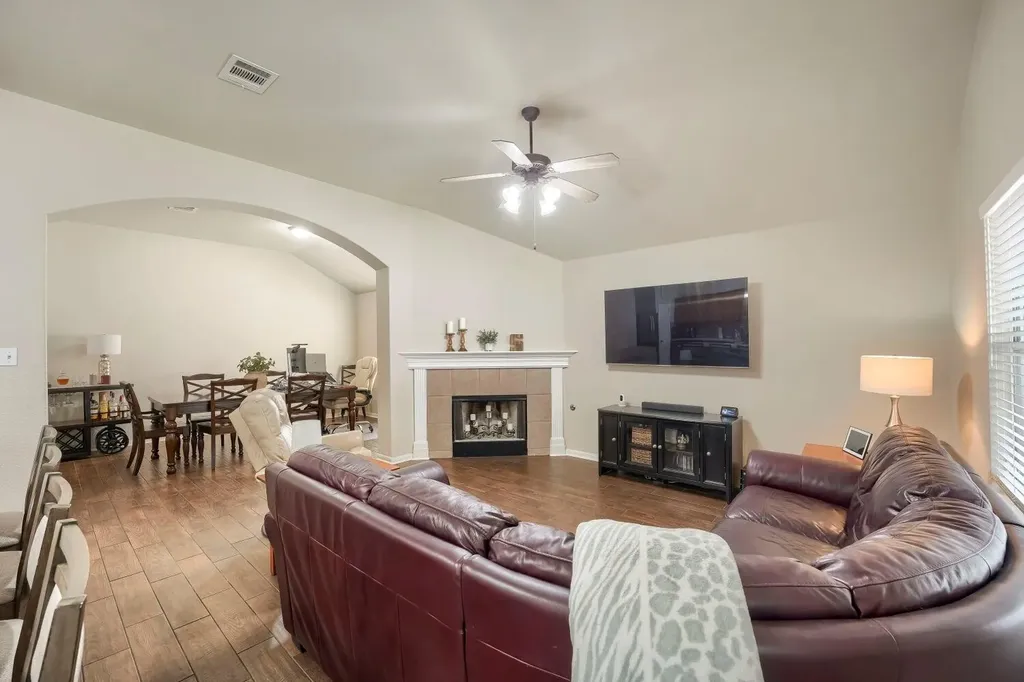 18701 Dry Pond Drive Pflugerville TX 78660