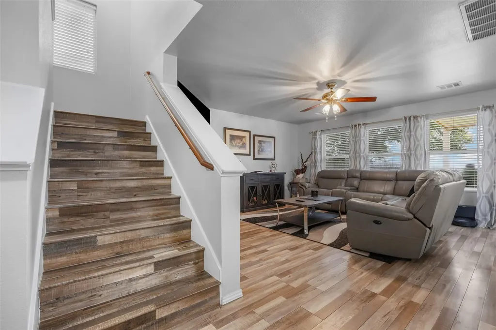 951 Brandi Circle Kyle TX 78640