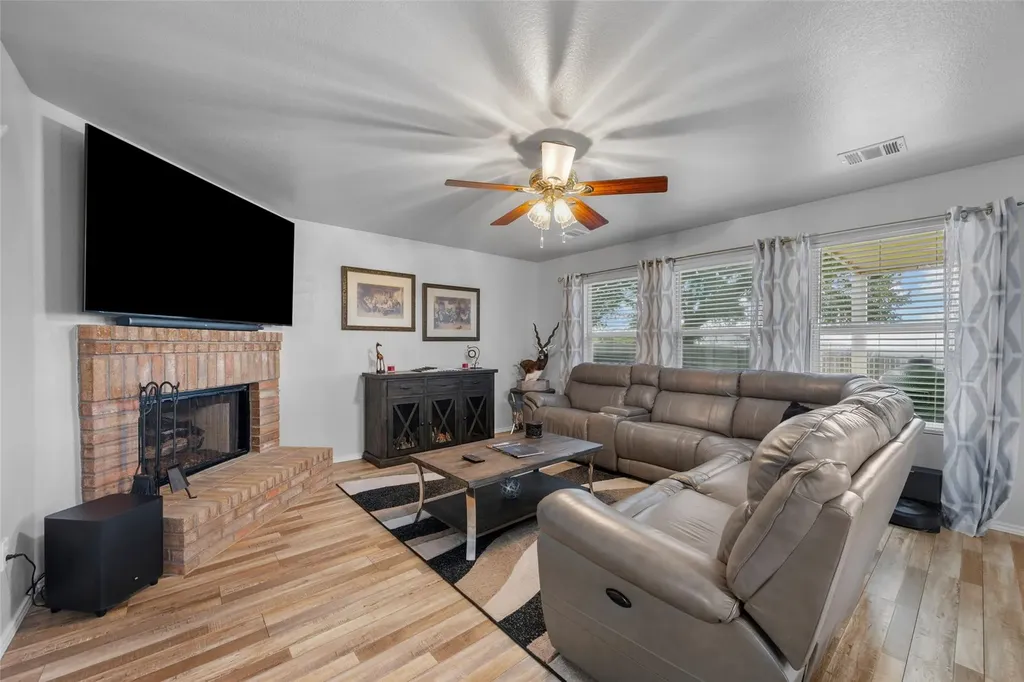 951 Brandi Circle Kyle TX 78640