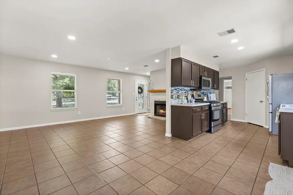 604 Post Oak Circle Cedar Park TX 78613