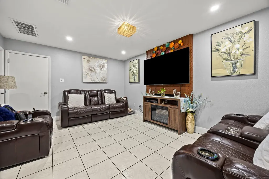 908 Tayside Drive Pflugerville TX 78660