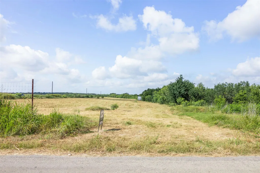 6399 Taylorsville Road Dale TX 78616
