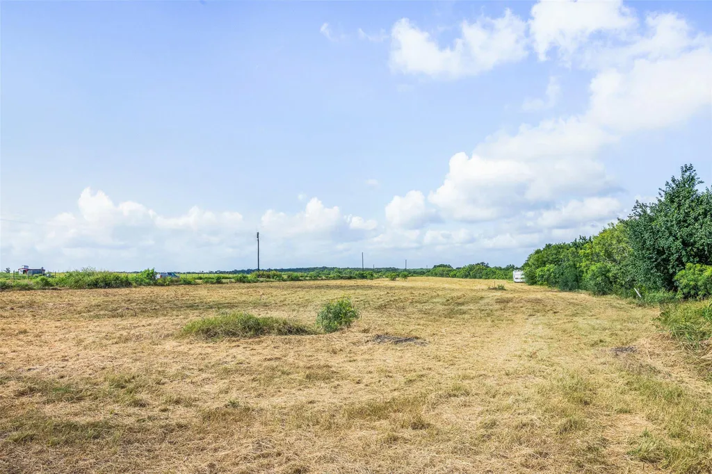 6399 Taylorsville Road Dale TX 78616