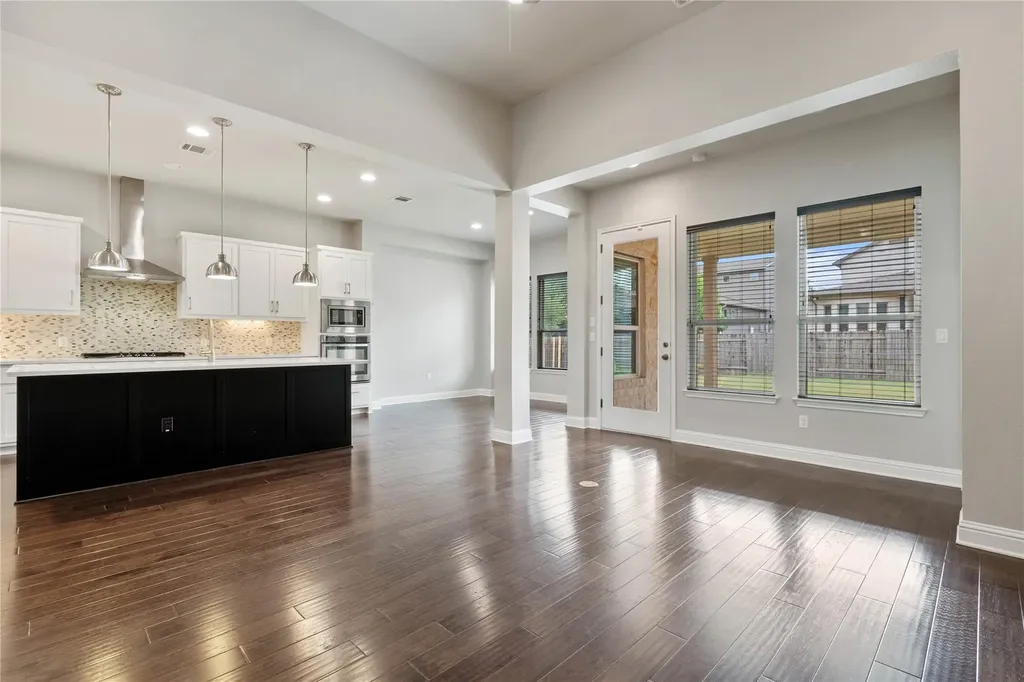 5009 Mandevilla Drive Austin TX 78739