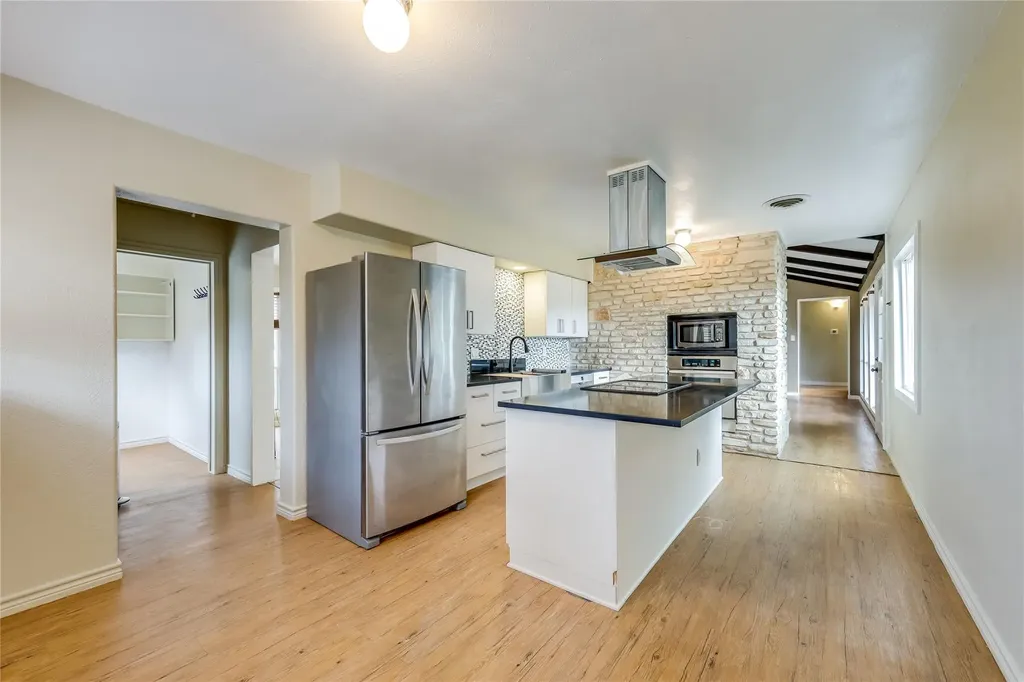 5405 Country Club Drive Lago Vista TX 78645
