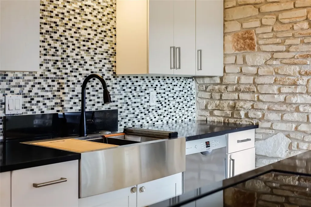 5405 Country Club Drive Lago Vista TX 78645