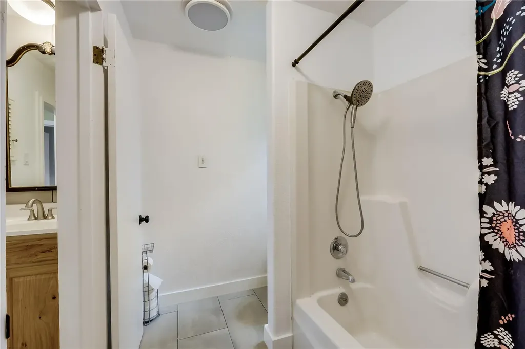 5405 Country Club Drive Lago Vista TX 78645