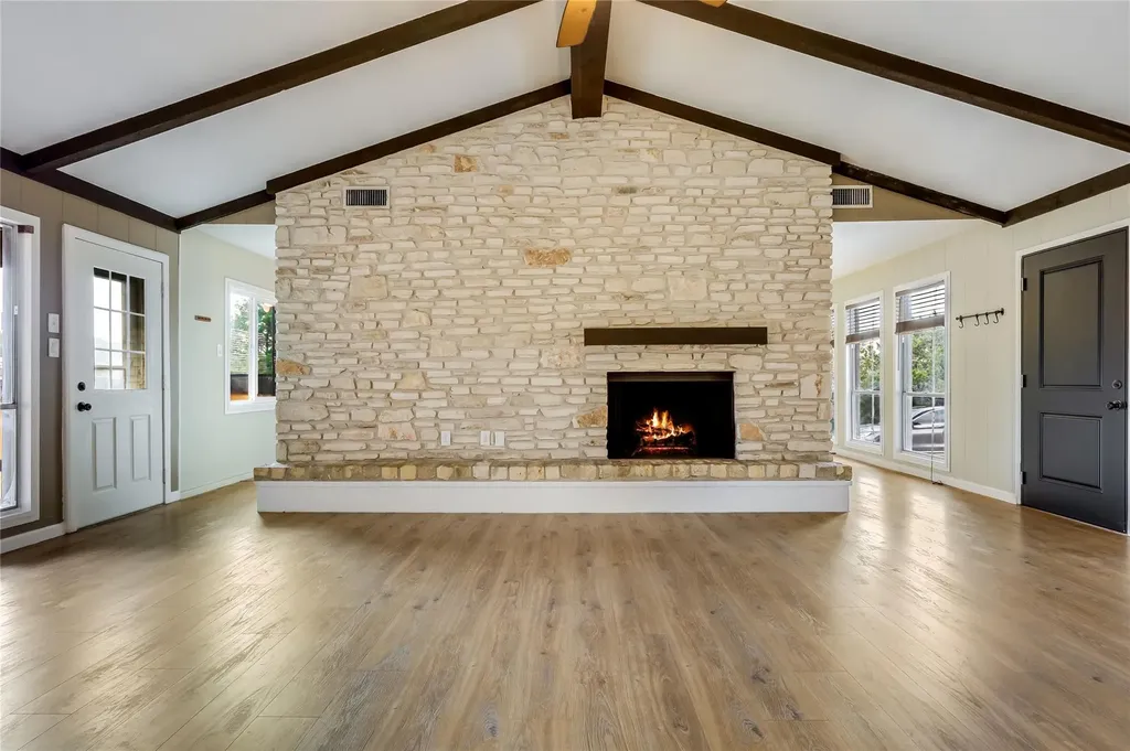 5405 Country Club Drive Lago Vista TX 78645
