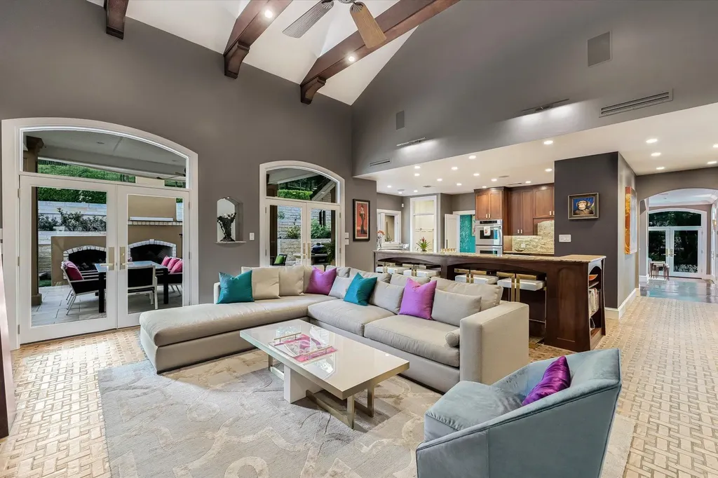 206 Las Lomas Drive West Lake Hills TX 78746